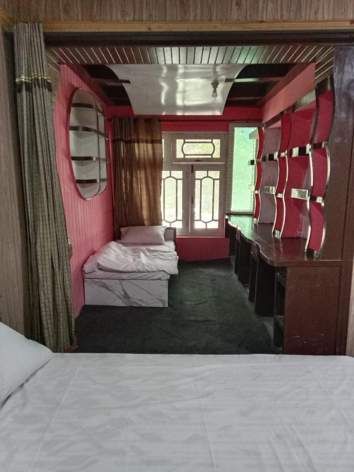Golden Ibex Resort Skardu Exterior foto